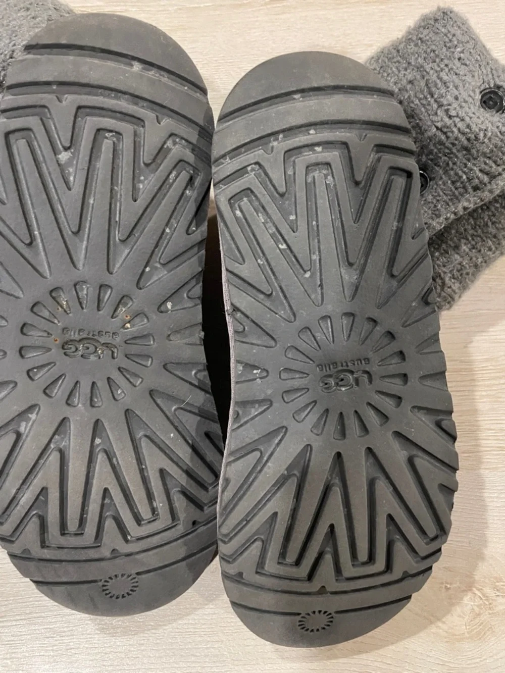 Kids Ugg Knit Buttoned Boots